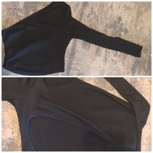 Shein. Small. Crop top. The back is open.